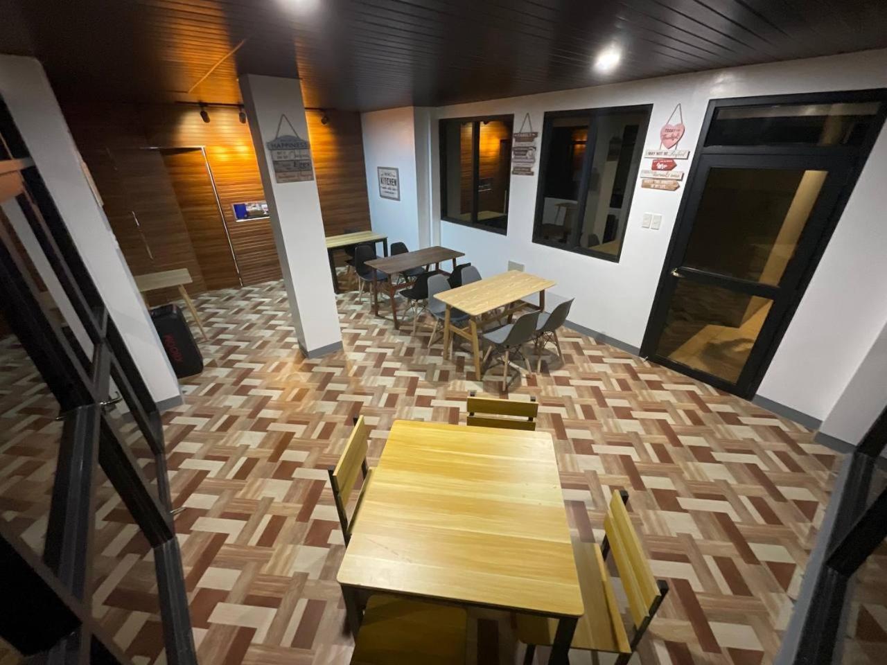 Halajo Bnb Transient Laoag Zewnętrze zdjęcie