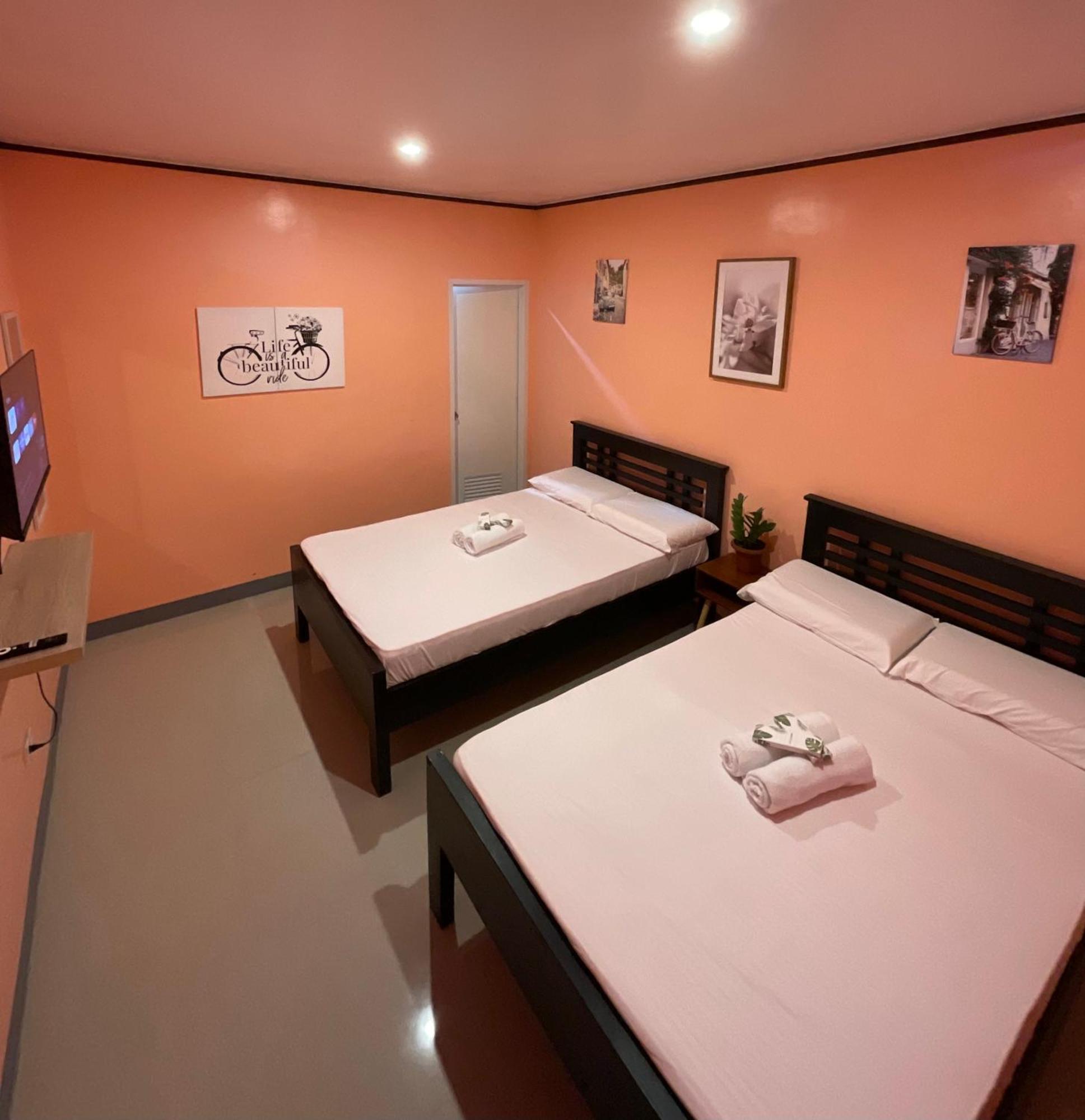 Halajo Bnb Transient Laoag Zewnętrze zdjęcie